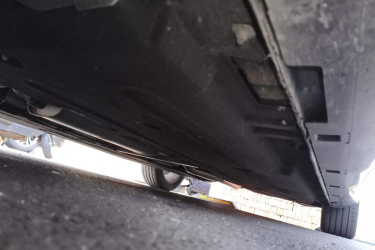 Used Hongqi H6 2024 2.0T ZhiMei Edition Chassis Front Left
