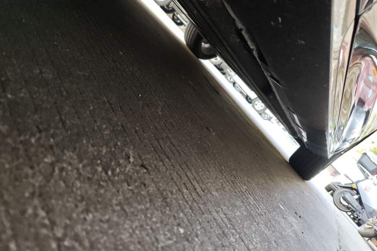 Used Hongqi H6 2024 2.0T ZhiMei Edition Chassis Front Left