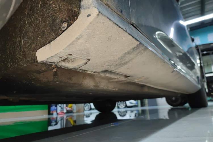 Used Hongqi H6 2024 2.0T ZhiMei Edition Chassis Front Left