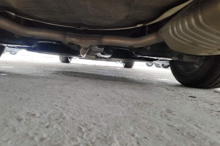 Used Hongqi H6 2024 2.0T Zhiyi Version Chassis Rear