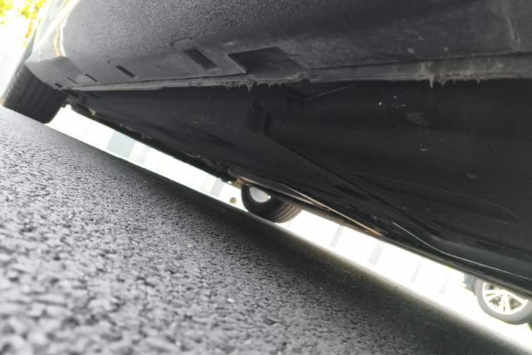 Used Hongqi H6 2024 2.0T ZhiMei Edition Chassis Rear Left