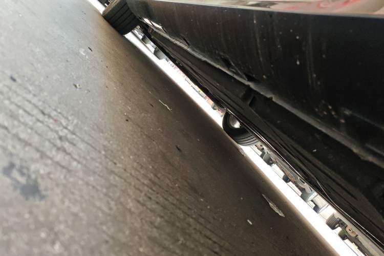 Used Hongqi H6 2024 2.0T ZhiMei Edition Chassis Rear Left