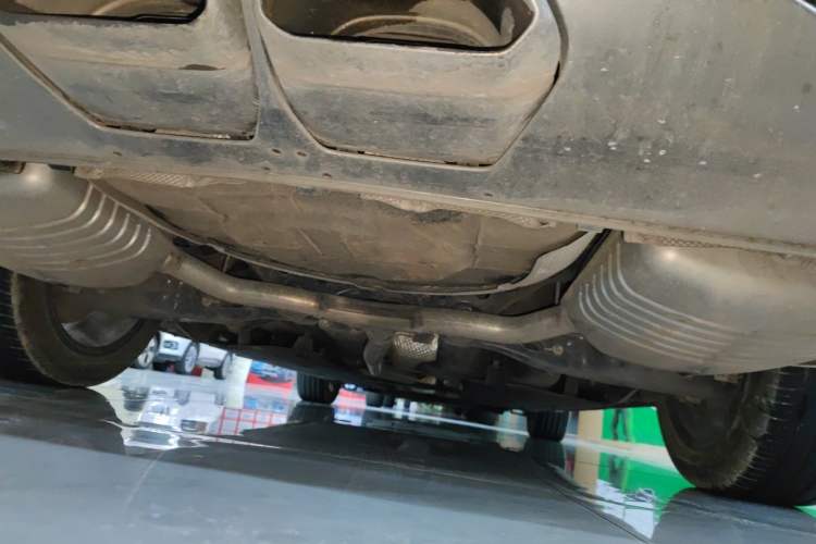 Used Hongqi H6 2024 2.0T ZhiMei Edition Chassis Rear