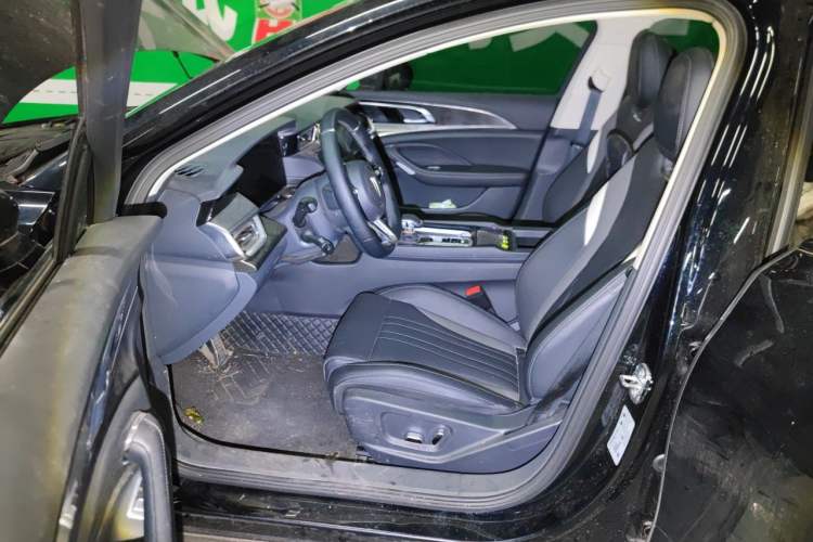 Used Hongqi H6 2024 2.0T ZhiMei Edition Driver Seat