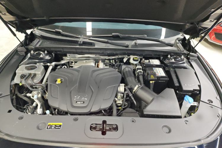 Used Hongqi H6 2024 2.0T ZhiMei Edition Engine Bay
