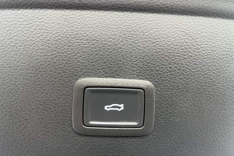 Used Hongqi H6 2024 2.0T ZhiMei Edition Exterior 12
