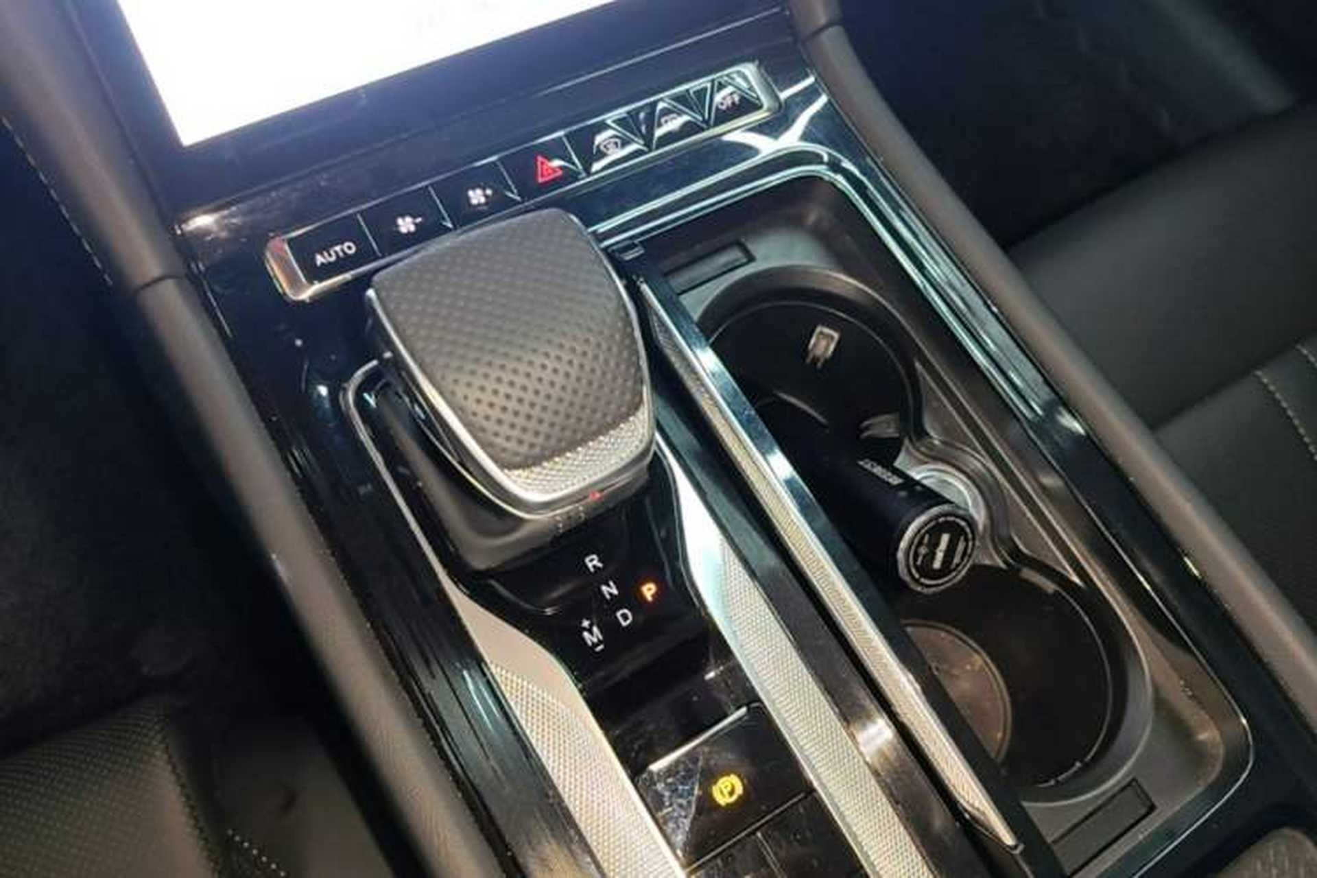 Used Hongqi H6 2024 2.0T ZhiMei Edition Gear Lever