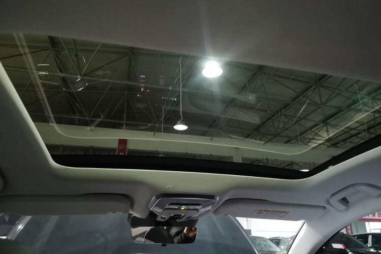 Used Hongqi H6 2024 2.0T ZhiMei Edition Headliner