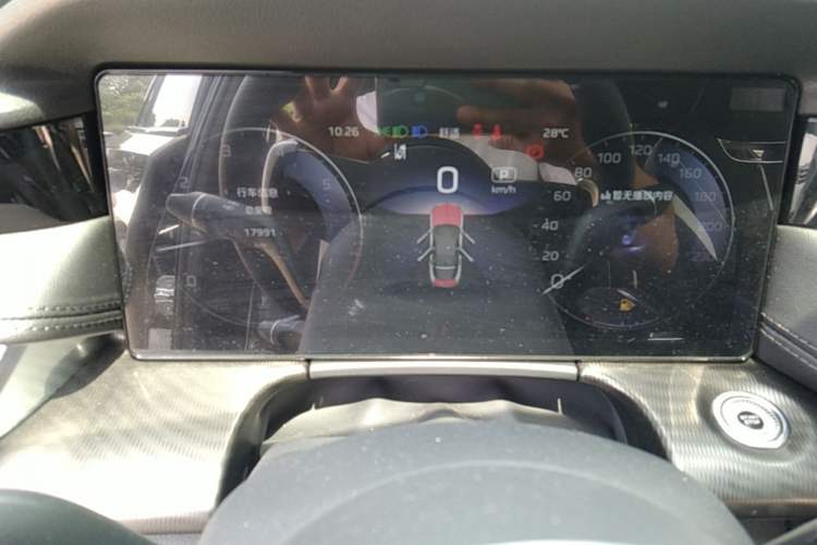 Used Hongqi H6 2024 2.0T ZhiShang Version Instrument Cluster