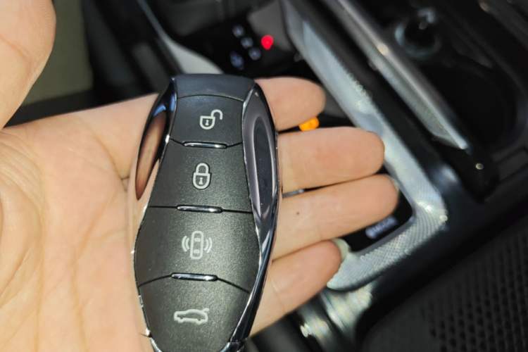 Used Hongqi H6 2024 2.0T Zhiyi Version Interior 1