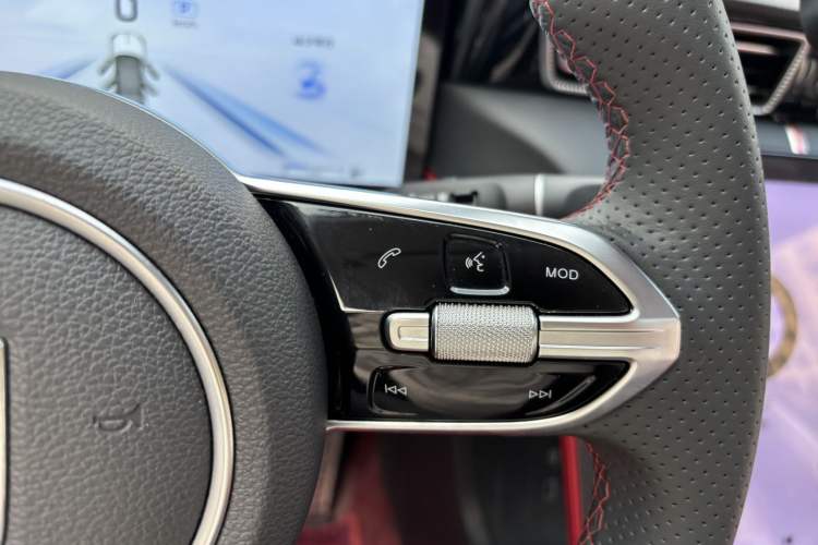 Used Hongqi H6 2024 2.0T ZhiMei Edition Interior 5