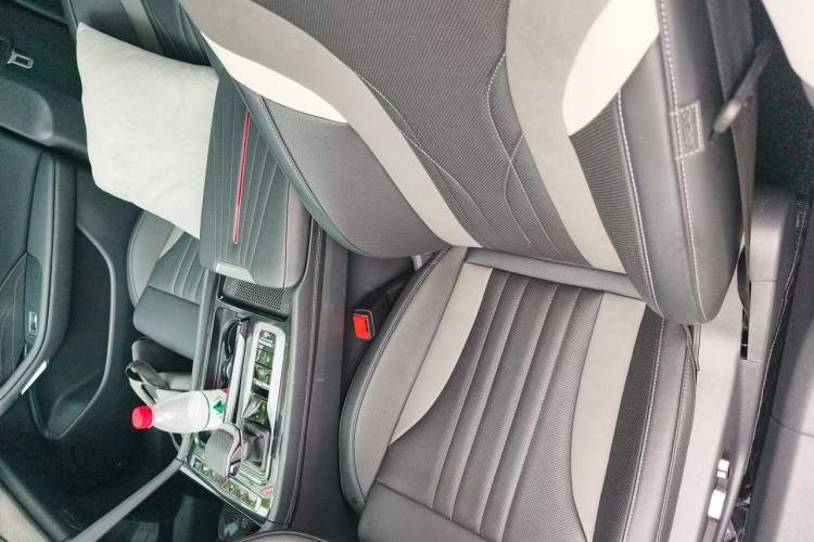 Used Hongqi H6 2024 2.0T ZhiMei Edition Left Front Seat