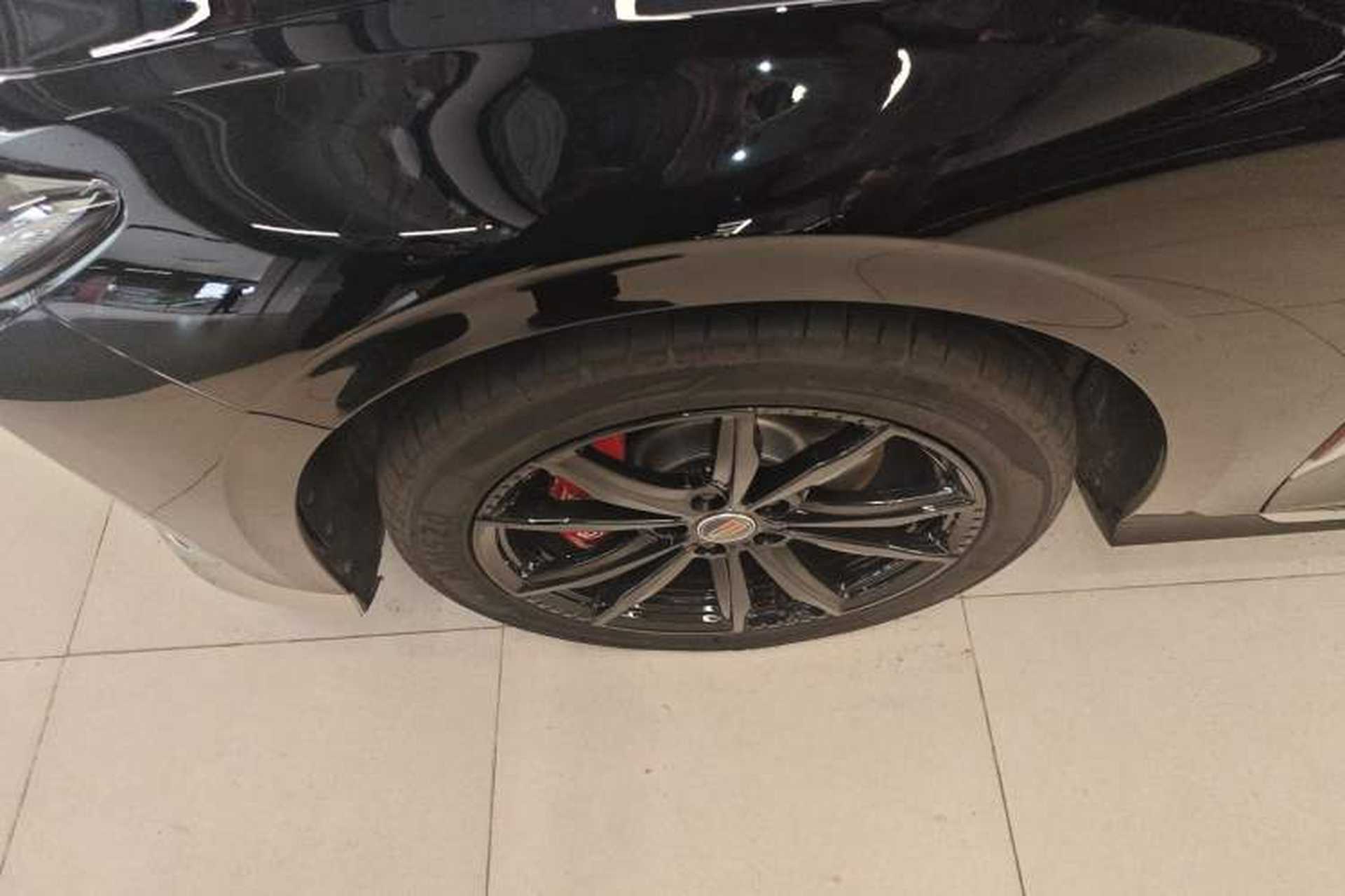 Used Hongqi H6 2024 2.0T ZhiShang Version Left Front Wheel Hub