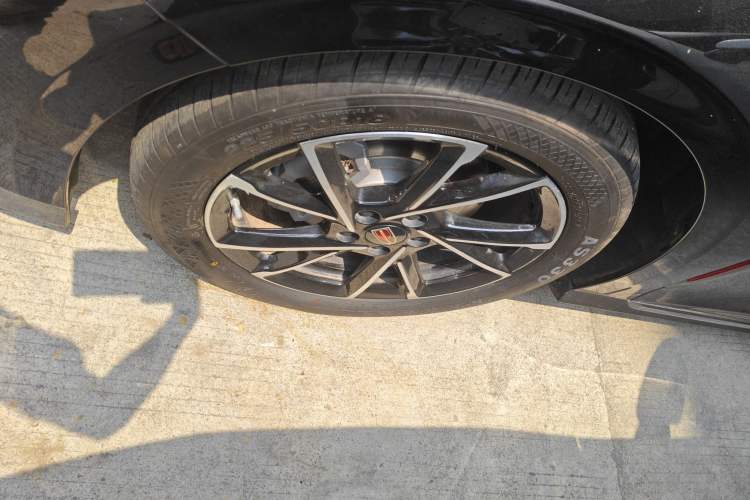 Used Hongqi H6 2024 2.0T ZhiMei Edition Left Front Wheel Hub