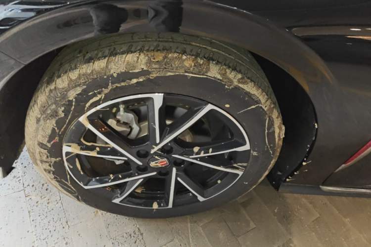 Used Hongqi H6 2024 2.0T Zhiyi Version Left Front Wheel Hub