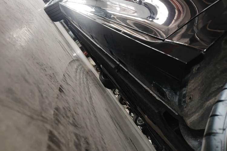 Used Hongqi H6 2024 2.0T ZhiShang Version Left Side Sill