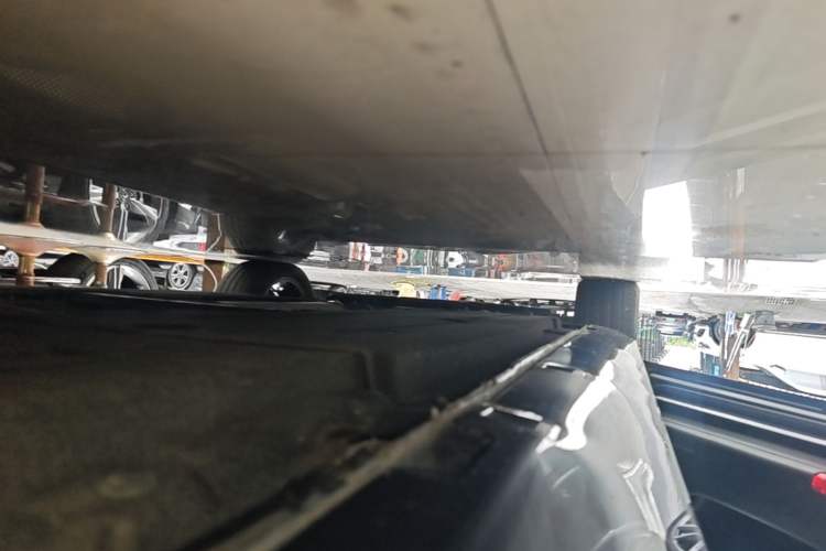 Used Hongqi H6 2024 2.0T ZhiMei Edition Left Side Sill