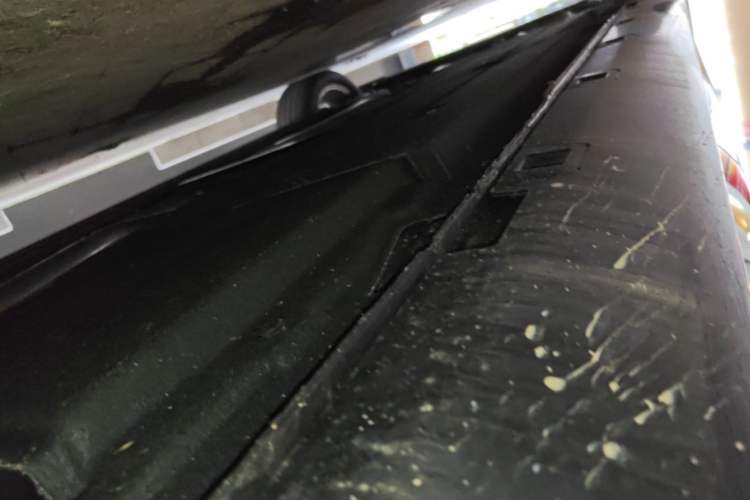 Used Hongqi H6 2024 2.0T Zhiyi Version Left Side Sill