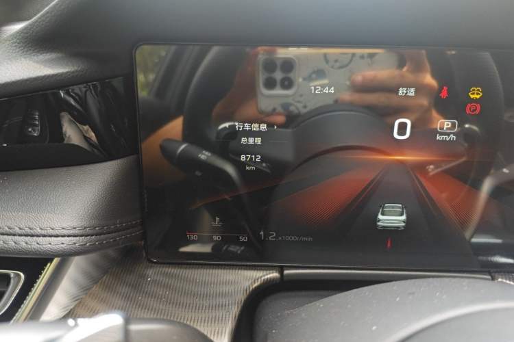 Used Hongqi H6 2024 2.0T ZhiShang Version Odometer Close Up