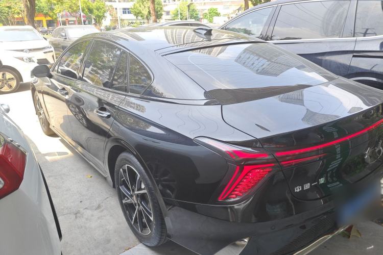 Used Hongqi H6 2024 2.0T ZhiMei Edition Rear Left 45 Deg
