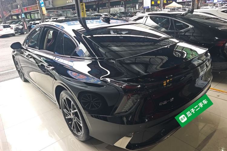 Used Hongqi H6 2024 2.0T ZhiMei Edition Rear Left 45 Deg