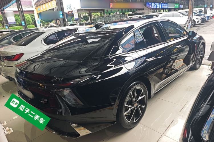 Used Hongqi H6 2024 2.0T ZhiMei Edition Rear Right 45 Deg