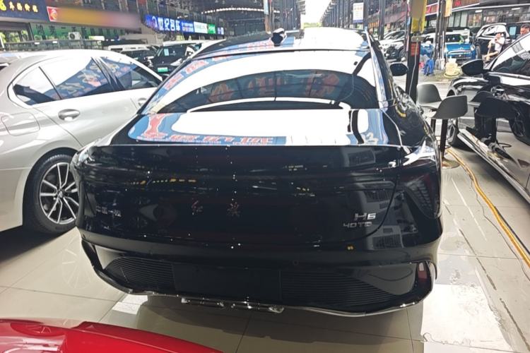 Used Hongqi H6 2024 2.0T ZhiMei Edition Rear