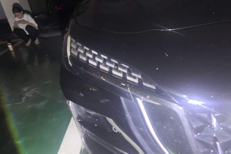 Used Hongqi H6 2024 2.0T ZhiMei Edition Right Front Headlight
