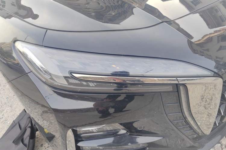 Used Hongqi H6 2024 2.0T ZhiMei Edition Right Front Headlight