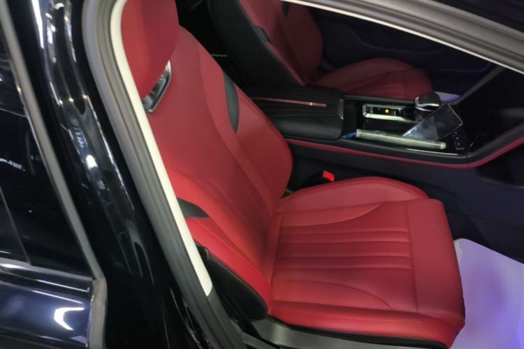 Used Hongqi H6 2024 2.0T ZhiMei Edition Right Front Seat