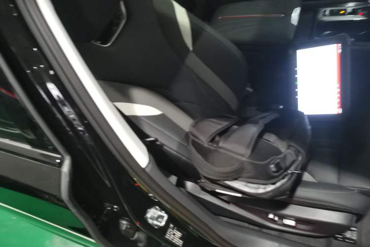Used Hongqi H6 2024 2.0T ZhiMei Edition Right Front Seat