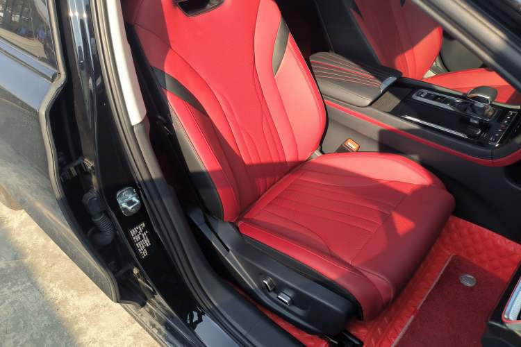 Used Hongqi H6 2024 2.0T ZhiMei Edition Right Front Seat