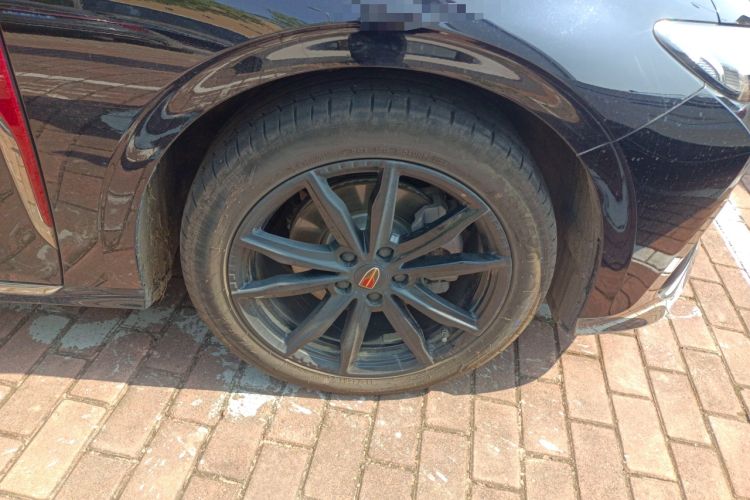 Used Hongqi H6 2024 2.0T ZhiShang Version Right Front Wheel Hub