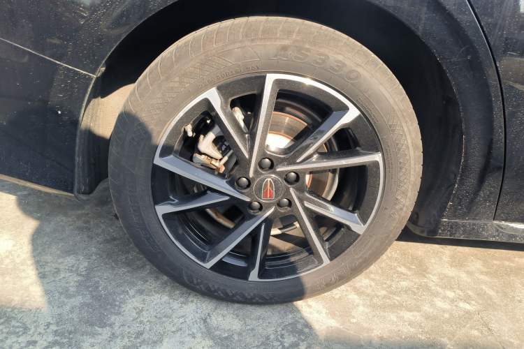 Used Hongqi H6 2024 2.0T ZhiMei Edition Right Rear Wheel Hub