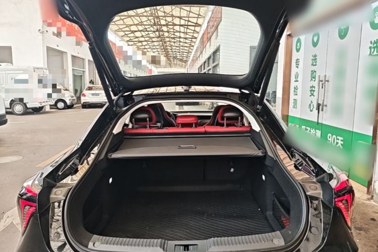 Used Hongqi H6 2024 2.0T ZhiMei Edition Trunk