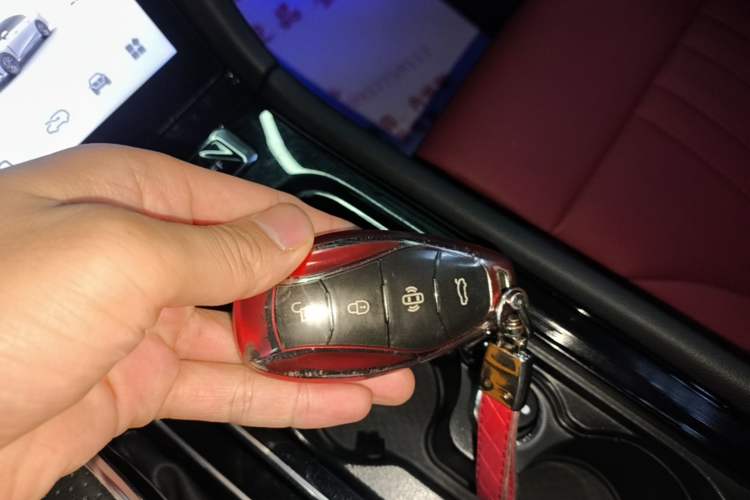 Used Hongqi H6 2024 2.0T ZhiMei Edition Vehicle Key