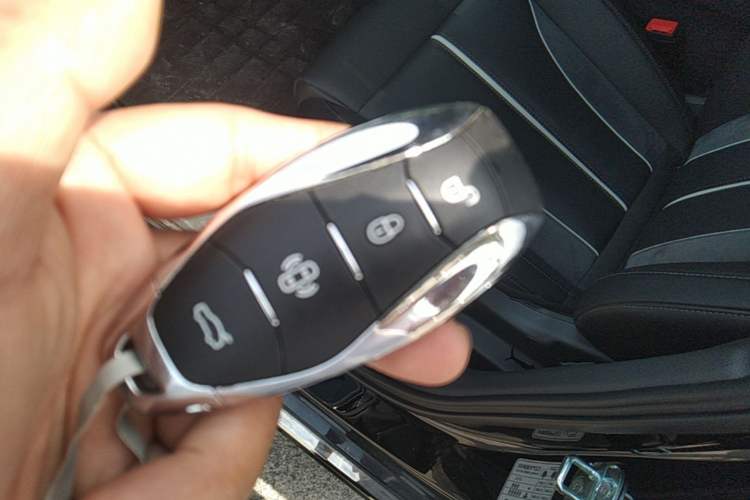 Used Hongqi H6 2024 2.0T ZhiShang Version Vehicle Key