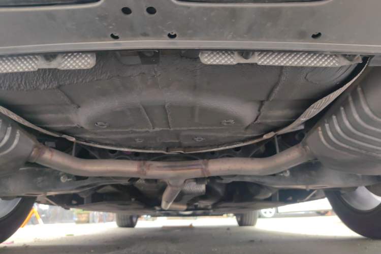 Used Hongqi H6 2024 2.0T ZhiMei Edition Chassis Rear