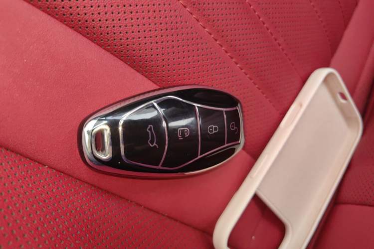 Used Hongqi H6 2024 2.0T ZhiMei Edition Vehicle Key