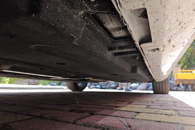 Used Hongqi H6 2024 2.0T ZhiShang Version Chassis Front Left