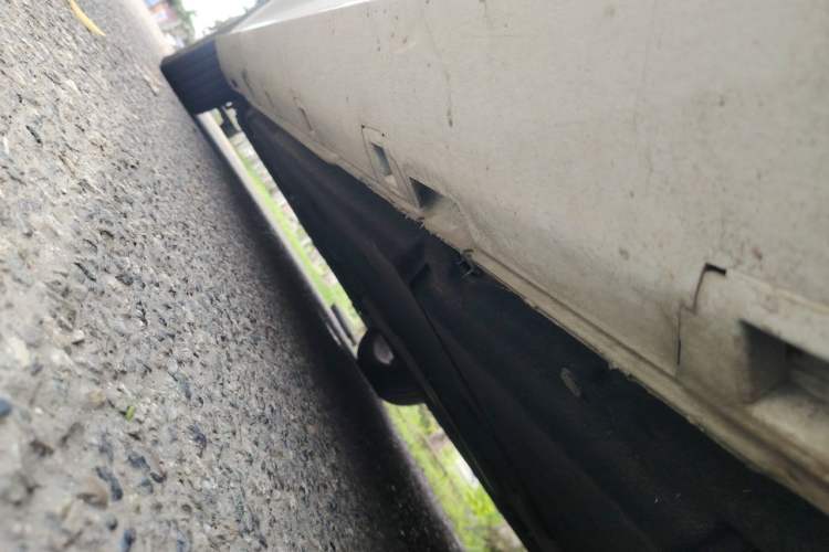 Used Hongqi H6 2024 2.0T ZhiMei Edition Chassis Rear Left