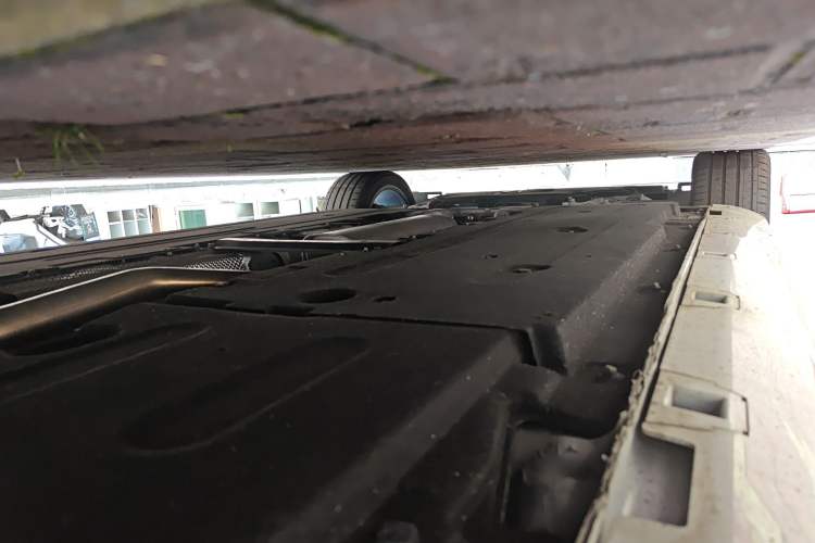 Used Hongqi H6 2024 2.0T ZhiShang Version Chassis Rear Left