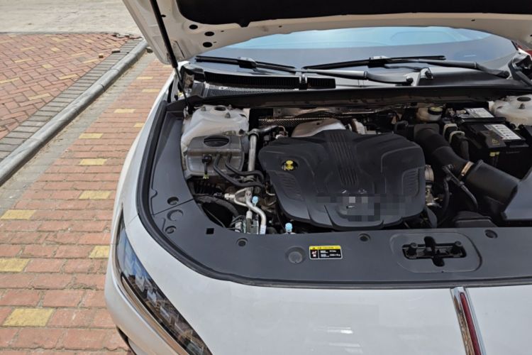 Used Hongqi H6 2024 2.0T ZhiShang Version Engine Bay Right