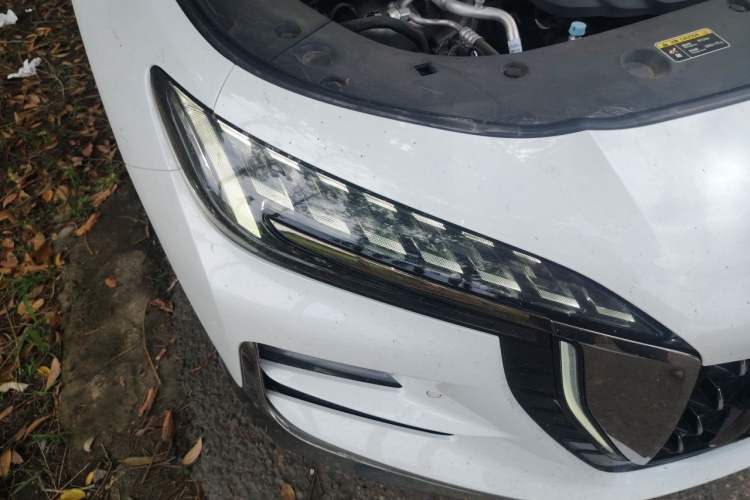 Used Hongqi H6 2024 2.0T ZhiMei Edition Right Front Headlight