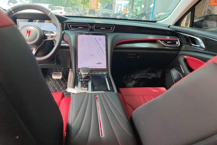 Used Hongqi H6 2024 2.0T ZhiMei Edition Audio And AC Panel