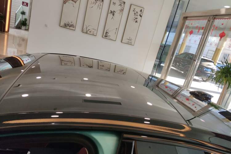 Used Hongqi H6 2024 2.0T ZhiMei Edition Roof