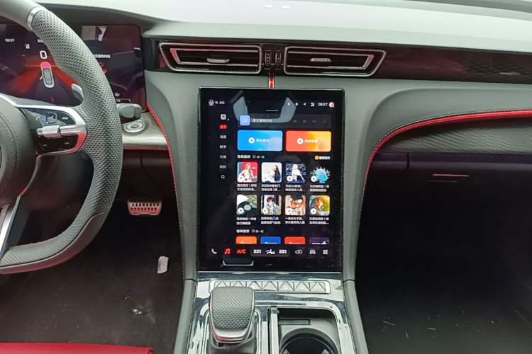 Used Hongqi H6 2024 2.0T ZhiShang Version Audio And AC Panel