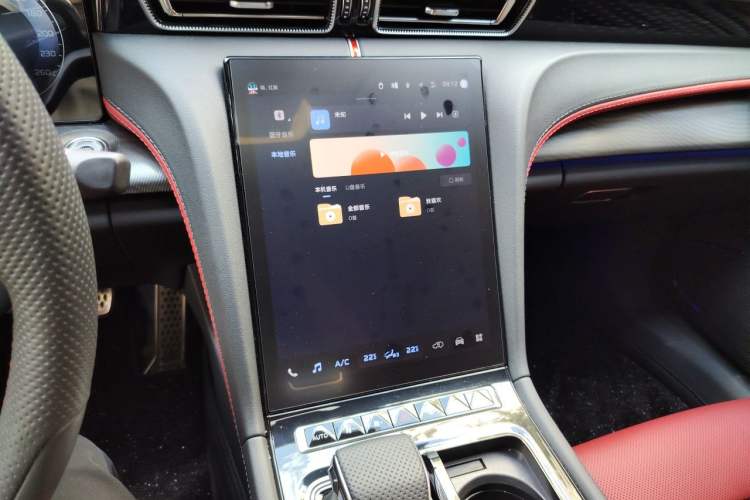 Used Hongqi H6 2024 2.0T ZhiShang Version Audio And AC Panel