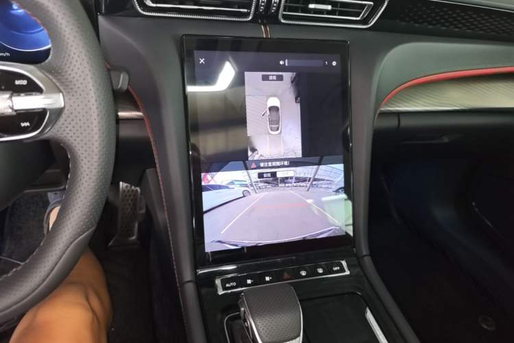 Used Hongqi H6 2024 2.0T ZhiMei Edition Audio And AC Panel