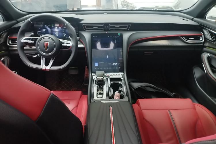 Used Hongqi H6 2024 2.0T ZhiShang Version Center Console